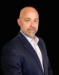 Finch Professional Pic_edited.jpg