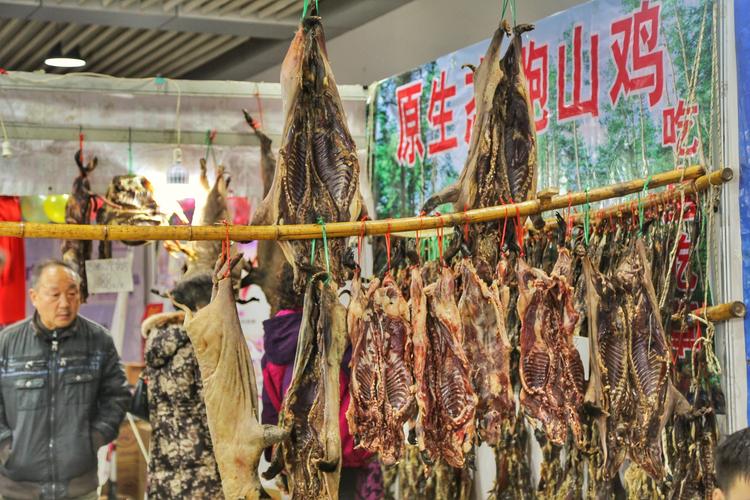 情系荆楚 味连全国——第6届荆楚情山货节暨全国名特优农副产品交易会盛装启幕